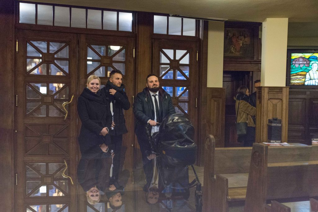 Chrzest-swiety-rotunda-kosciol-franciszka-z-asyzu-wroclaw (5)