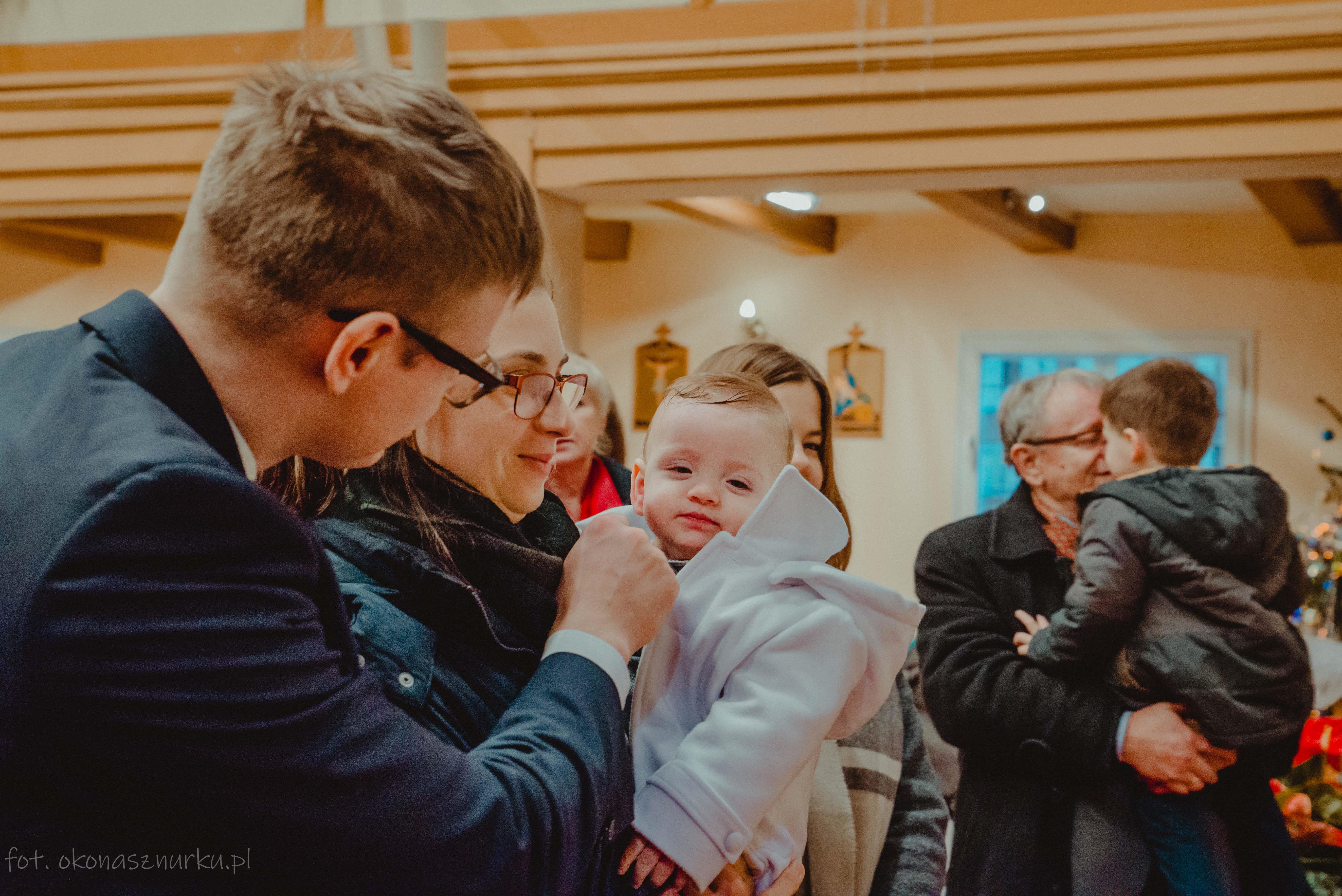 dobry-fotograf-na-chrzest-swojczyce-kiełczów-okonasznurku (13)