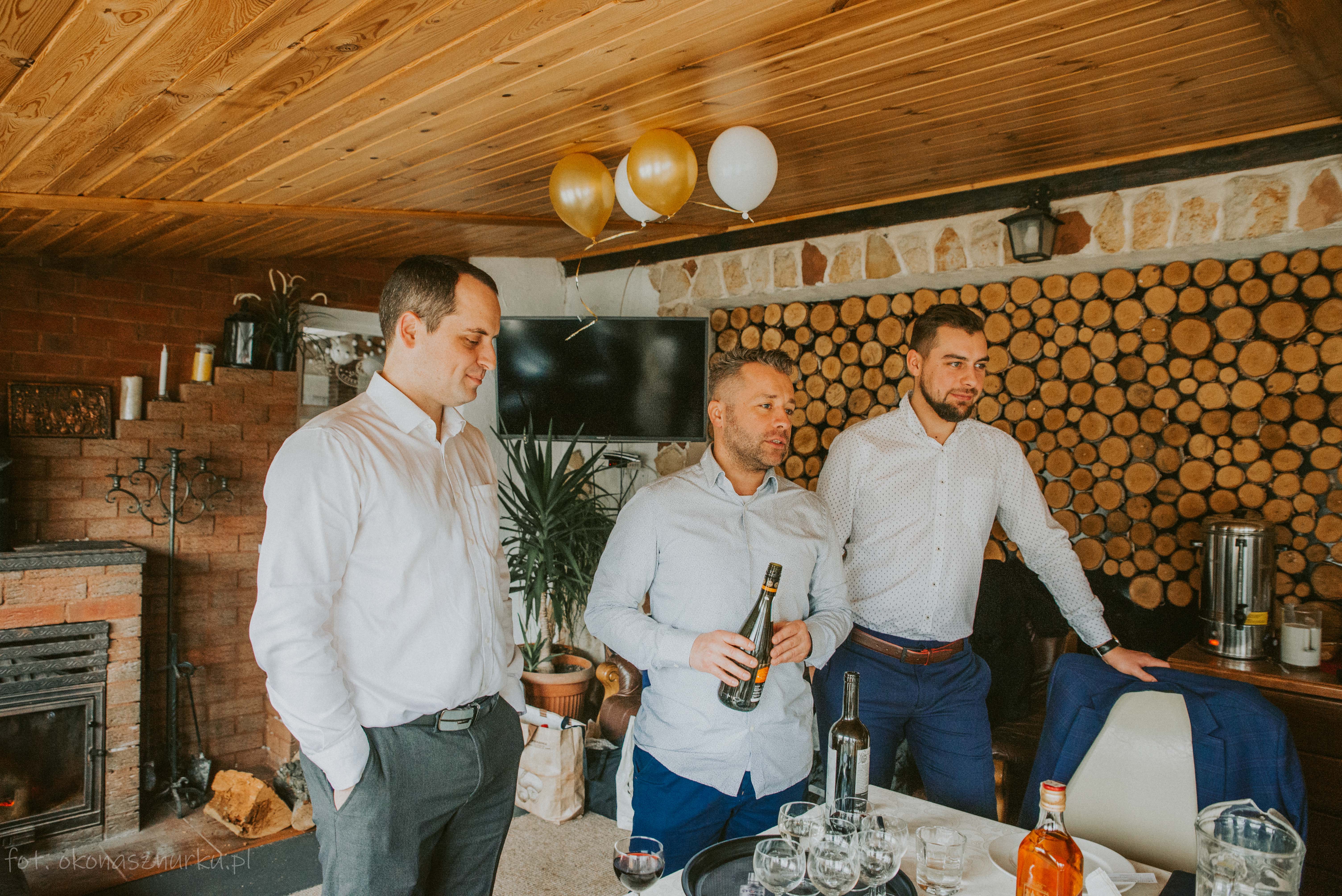 Chrzest-swiety-psie-pole-kielczow-wroclaw-zdjecia-okonasznurku-zdjecia-chrztu (37)